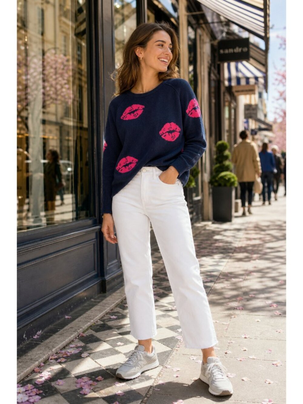 $361 BRODIE 100% Cashmere Navy Blue Bright Pink Kiss Lips Designer Sweater M
